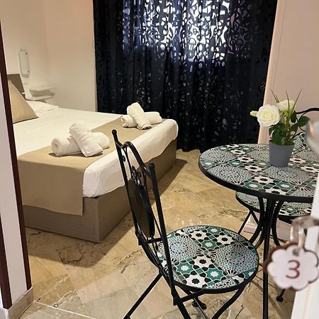 Villa Dolce Vita Rooms 카스텔루치오 외부 사진