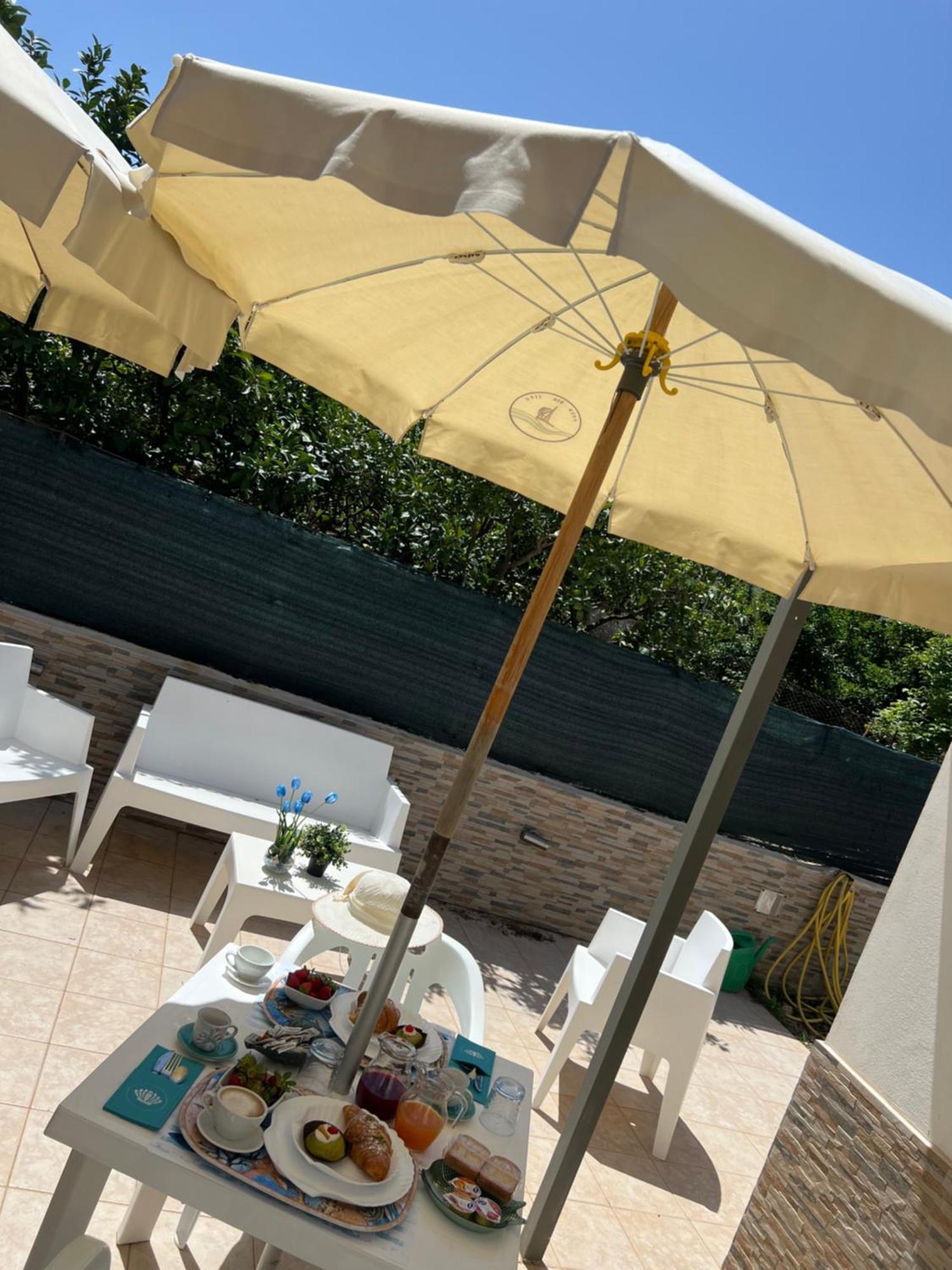 Villa Dolce Vita Rooms 카스텔루치오 외부 사진